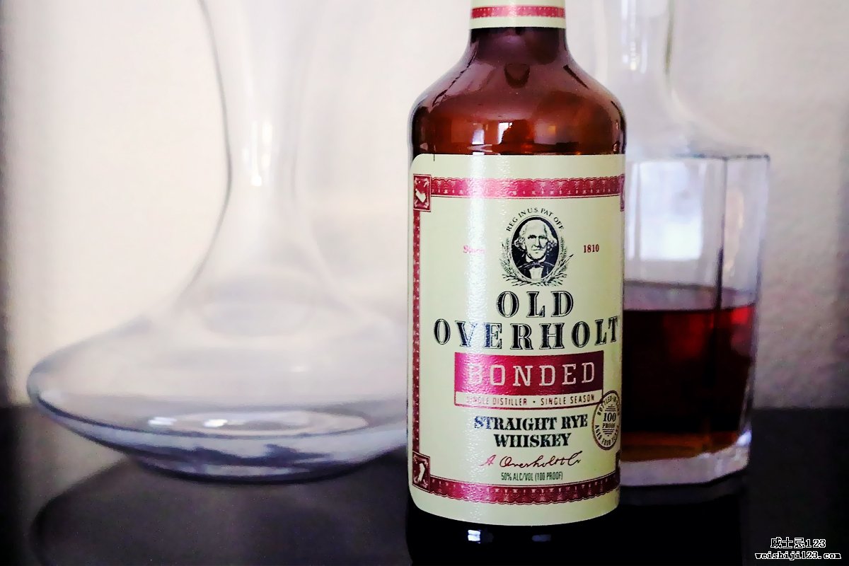 瓶装威士忌：老Overholt保税黑麦